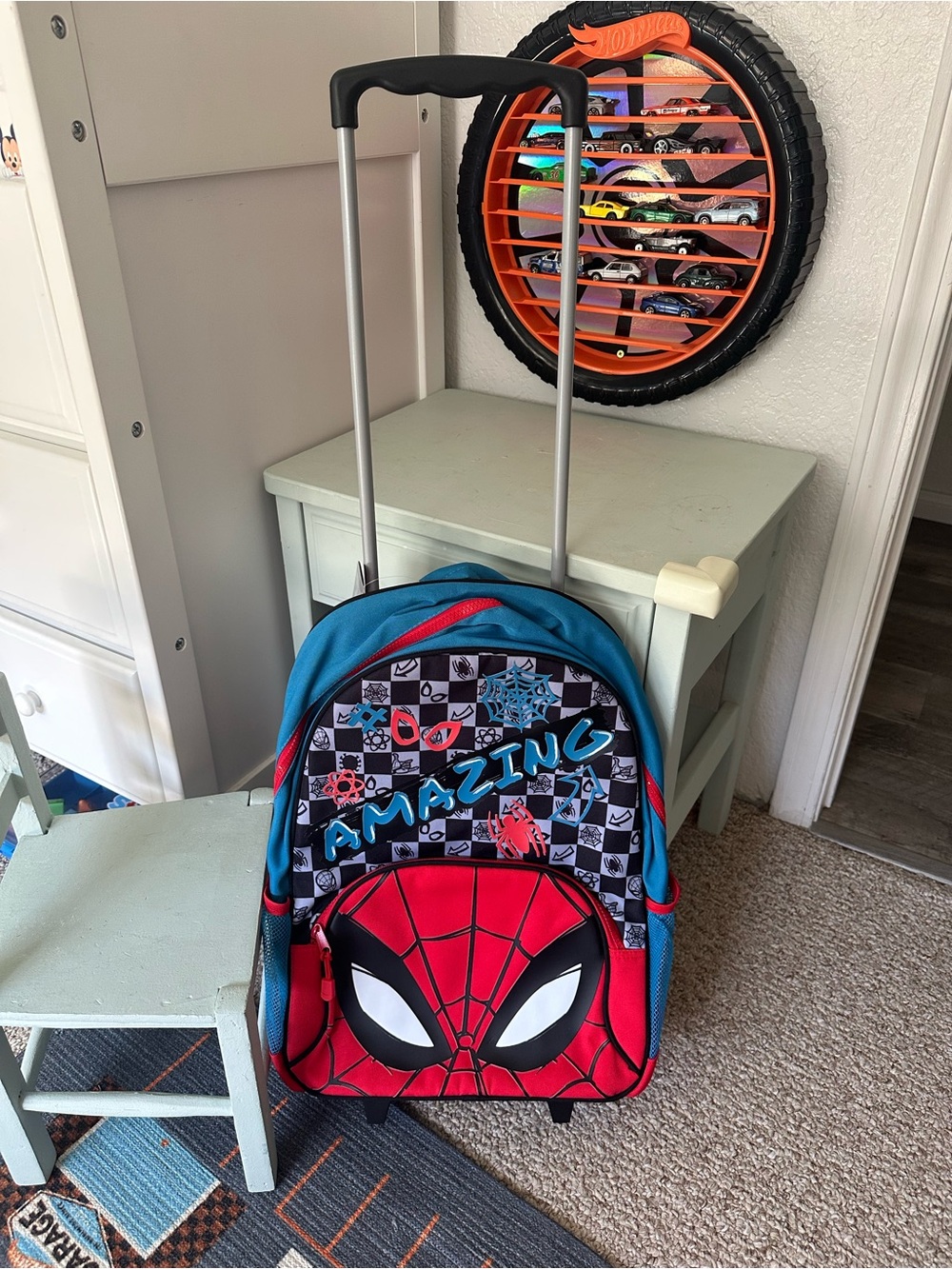 Disney Marvel Spider-Man 'Amazing' Kids Roller Backpack - Picture 3 of 11